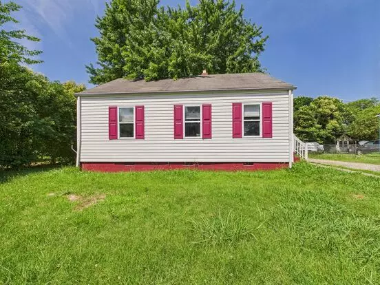 Charming 2 Bedroom 1 Bathroom Available Now! Apartment for rent in Henrico, VA
