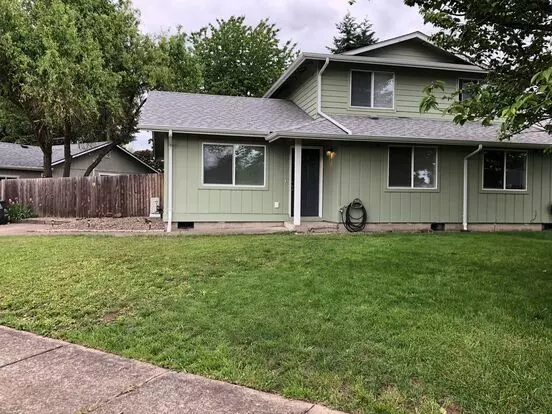 Completely Updated 3 Bedroom 1 Bath Duplex! Apartment for rent in Eugene, OR
