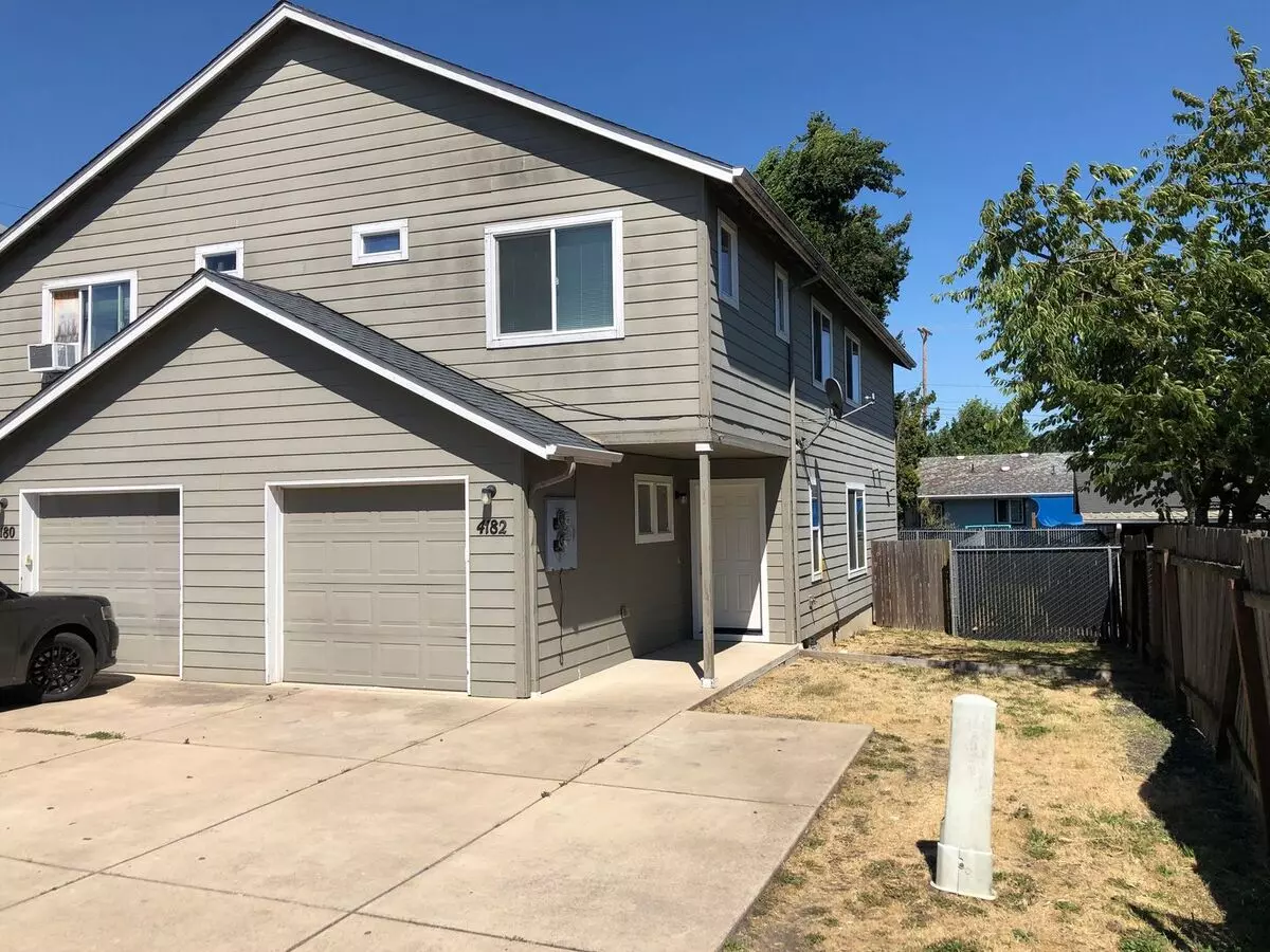 Newer 4 Bed 2.5 Bath Duplex House for rent in Springfield, OR