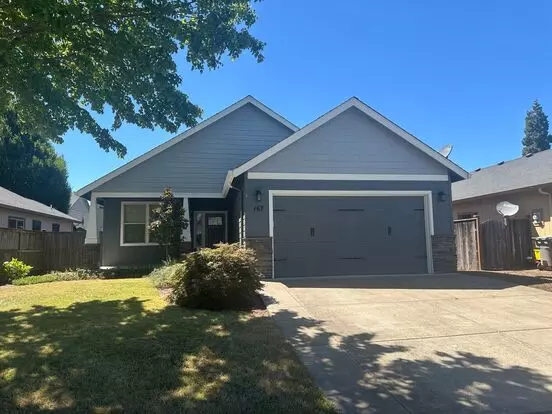 Beautifully Updated 3 Bedroom 2 Bath House In A Great Neighborhood! Apartment for rent in Junction City, OR
