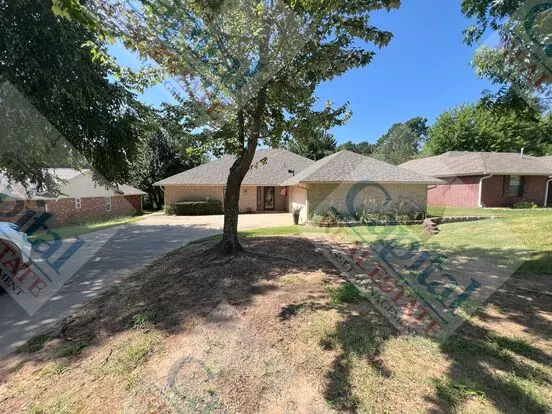 Spacious 4 Bedroom Apartment for rent in Midwest City, OK