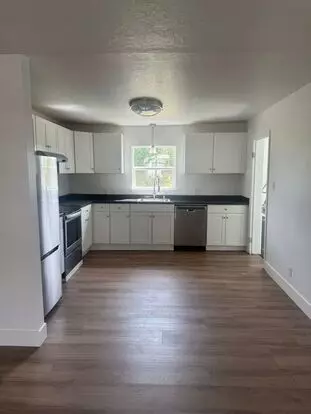Newly Remodeled 3 Bed/1 Bath In South Redding Apartment for rent in Redding, CA