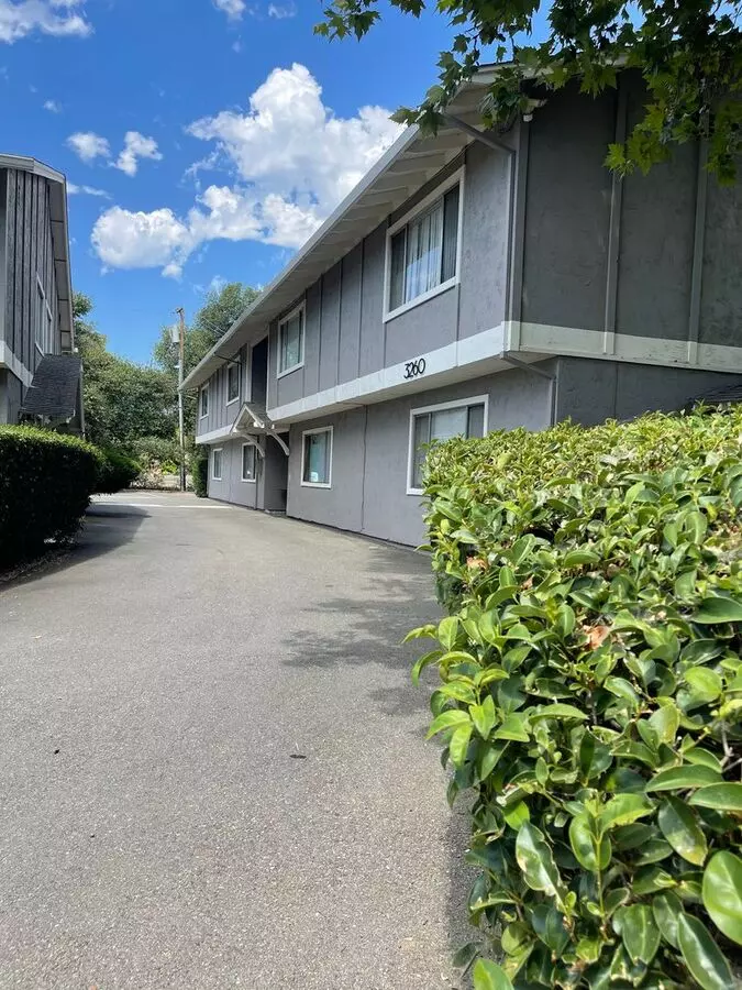 3260, 3276, 3306 Alexander Drive Apartment for rent in Redding, CA