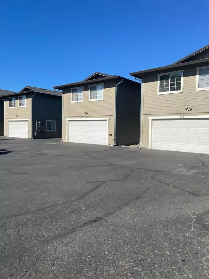 805-807 Cally Court Apartment for rent in Redding, CA