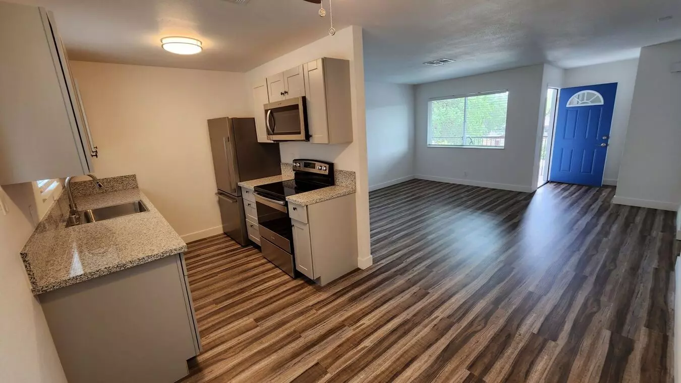 297 Boulder Creek Dr Apartment for rent in Redding, CA