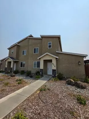 Villa Del Lago Home 4 Bedroom With 3 Bath Apartment for rent in Redding, CA