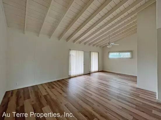 4811-4815 Santa Ana St Apartment for rent in Cudahy, CA