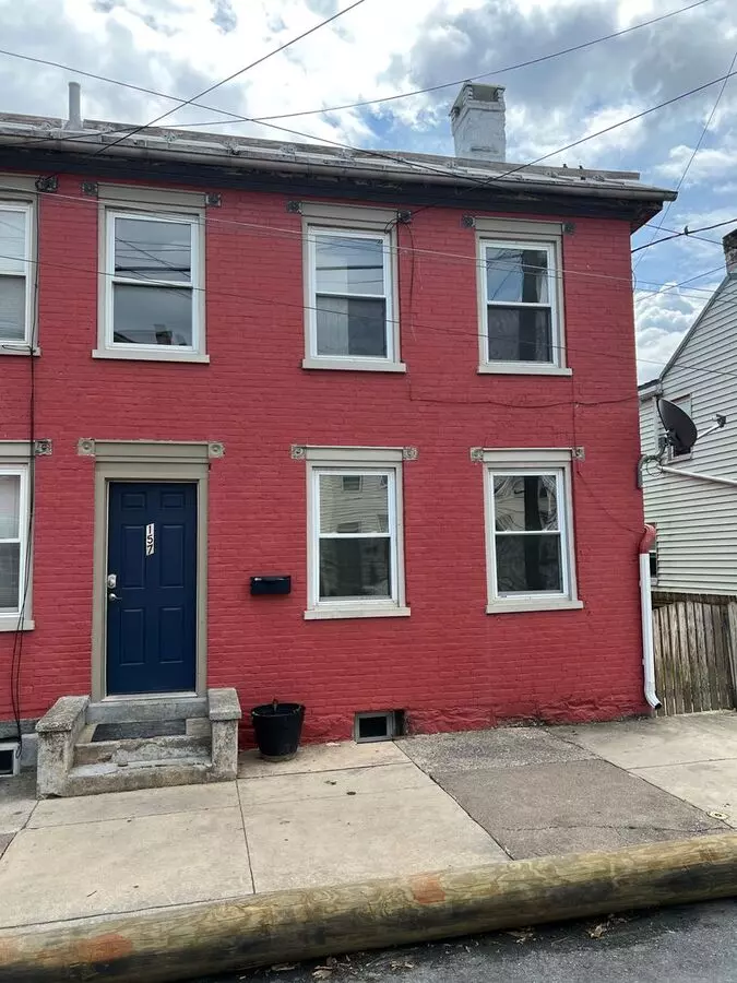 157 & 159 N West Apartment for rent in Carlisle, PA