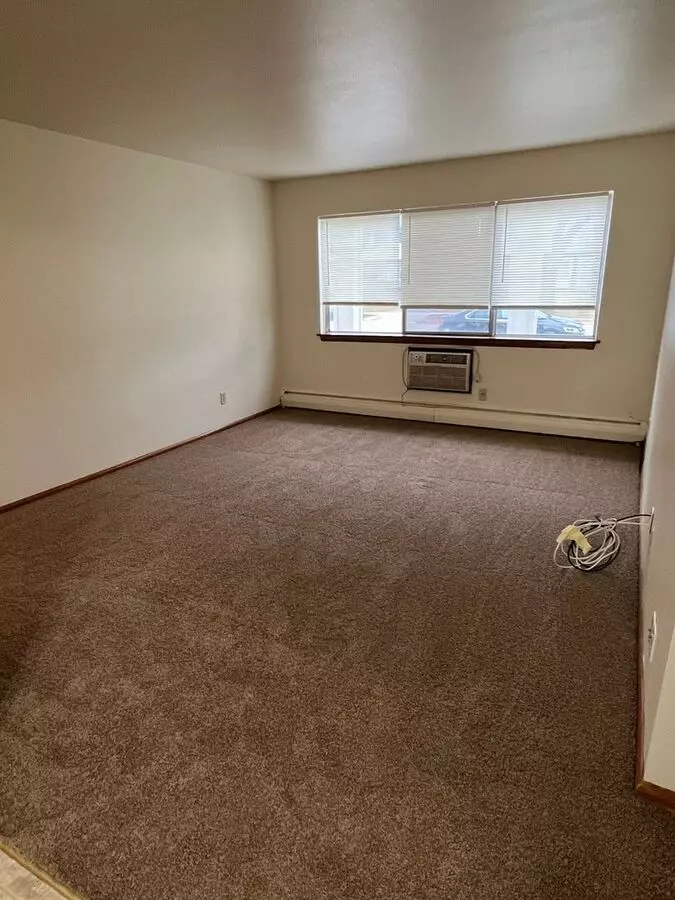 5414 58th Ave Apartment for rent in Kenosha, WI
