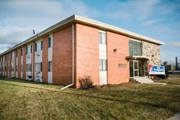 2420 Northwestern Ave Apartment for rent in Racine, WI 2420 Northwestern Ave Apartment for rent in Racine, WI