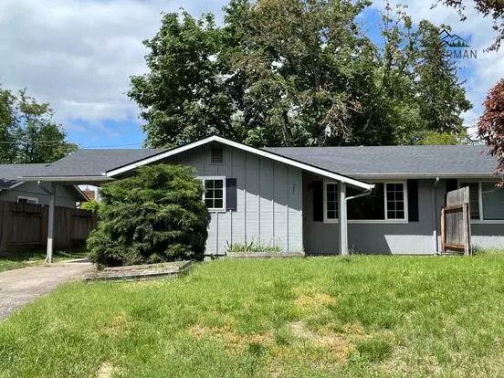 315-325 Lobelia Ave Apartment for rent in Eugene, OR