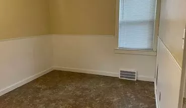 3 of 10 18914 ELKHART House for rent in Harper Woods, MI