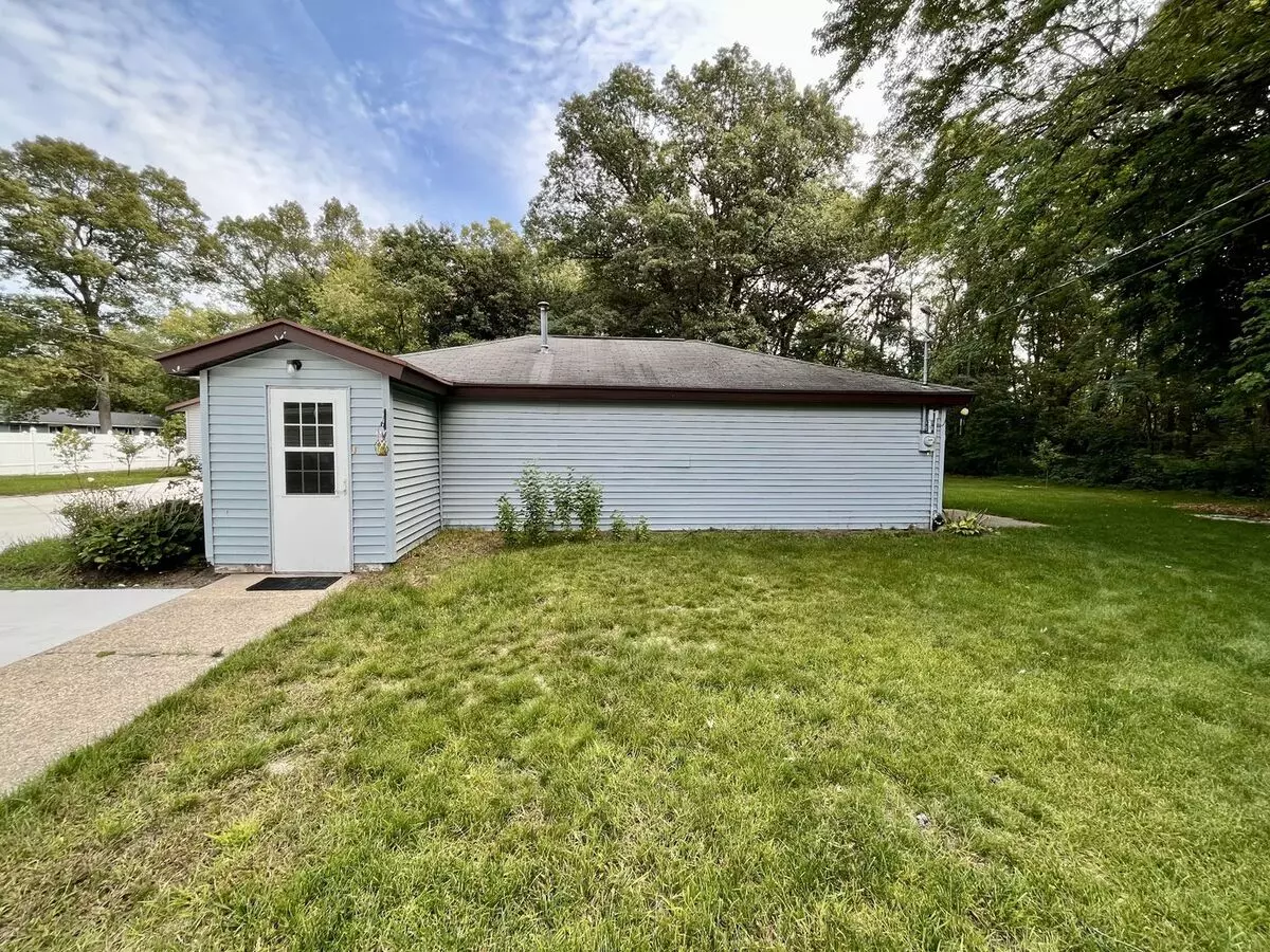 One Bedroom Home In North Muskegon House for rent in Muskegon, MI
