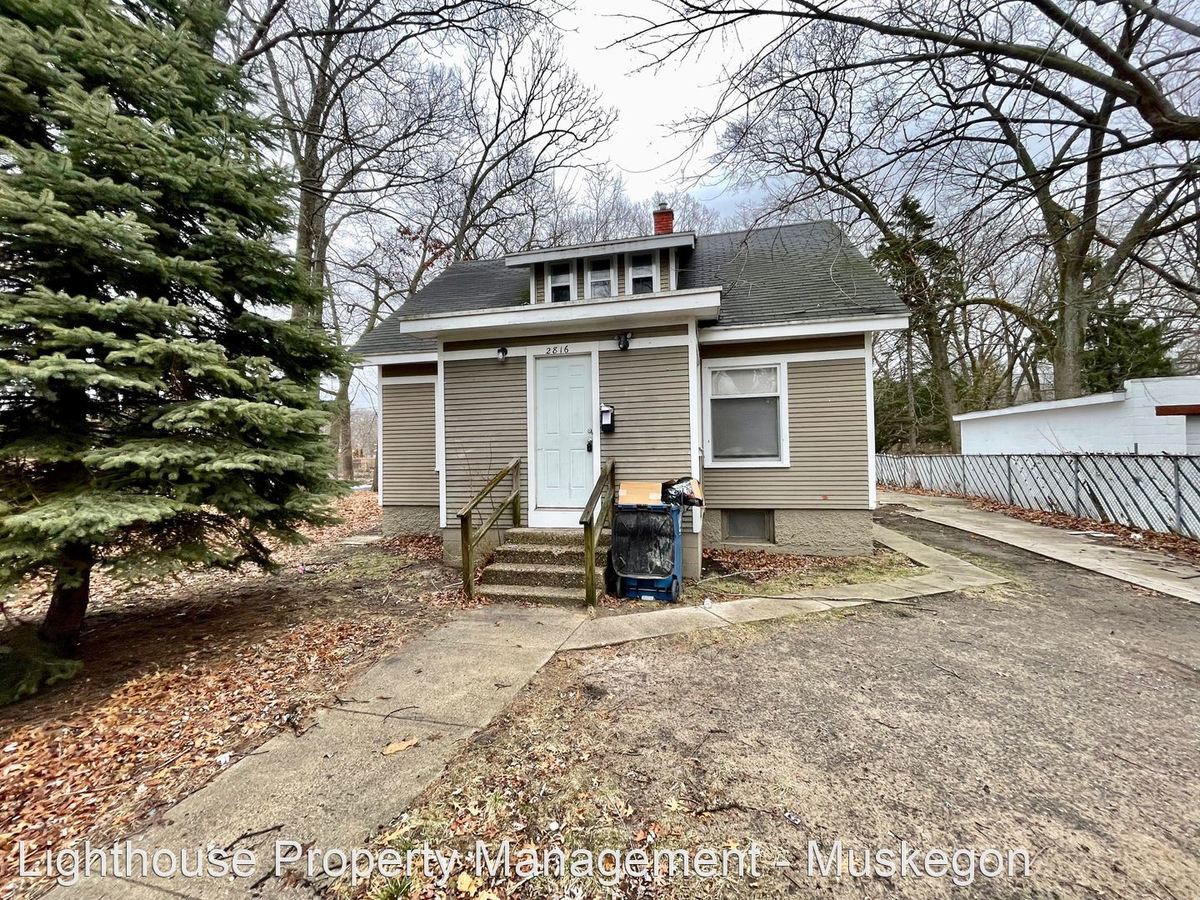 2816 Park St Muskegon Heights, MI House for Rent Rentable