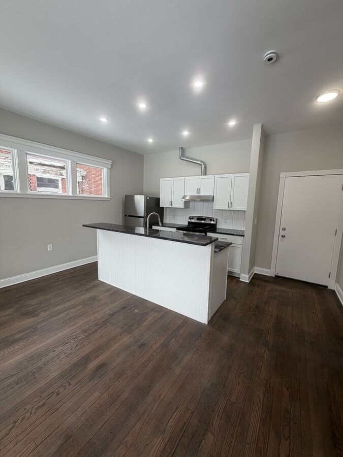 445 E Grand Blvd Detroit, MI Apartment for Rent | Rentable