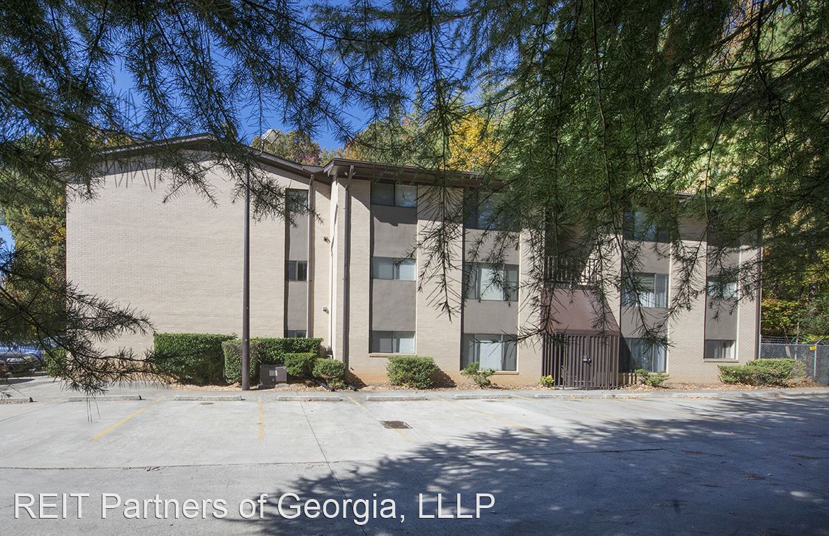 2 of 4 Windwood Apartment for rent in Brookhaven, GA