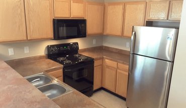 2 of 10 1885 Crest Hollow Drive Apartment for rent in Winstonsalem, NC