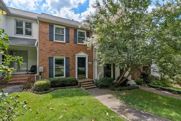 1659 Ashwood Ln (homewood) Apartment for rent in Homewood, AL