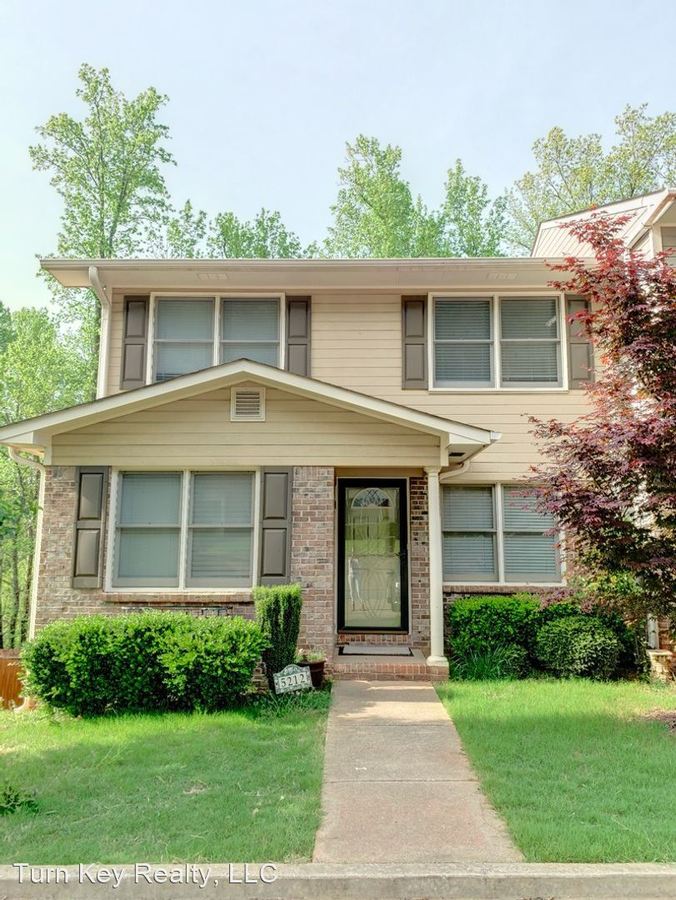 5212 Falling Creek Ln Townhouse for rent in Birmingham, AL