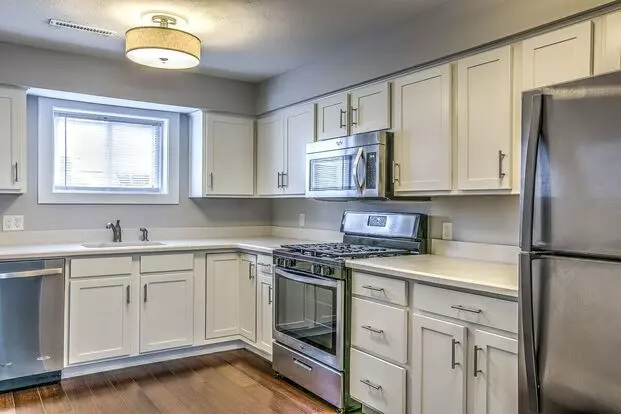 422/424 N 40th Street Apartment for rent in Omaha, NE