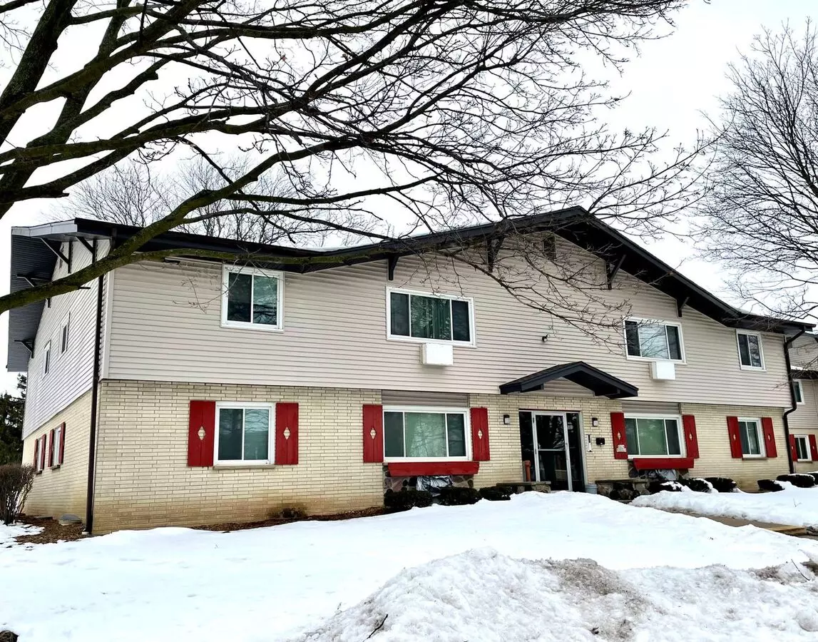 S518 Apartment for rent in Germantown, WI