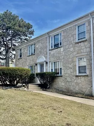 4282 N Wilson Dr Apartment for rent in Shorewood, WI