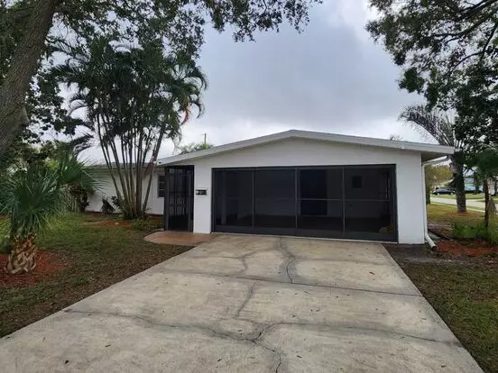Spacious Three Bedroom Home Located On A Corner Lot Apartment for rent in Melbourne, FL