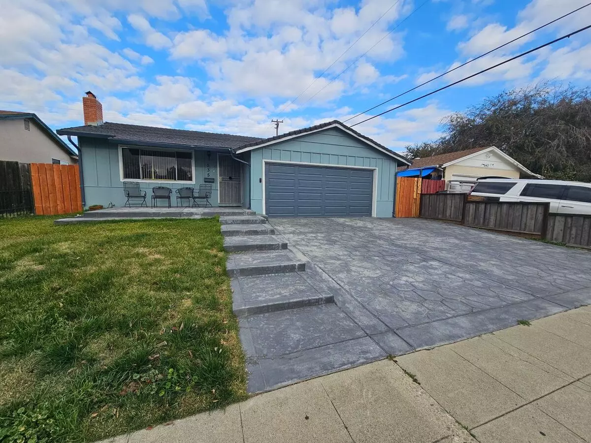 Spacious 4 Bed/2 Bath Home In Edenvale/seven Trees - San Jose House for rent in San Jose, CA