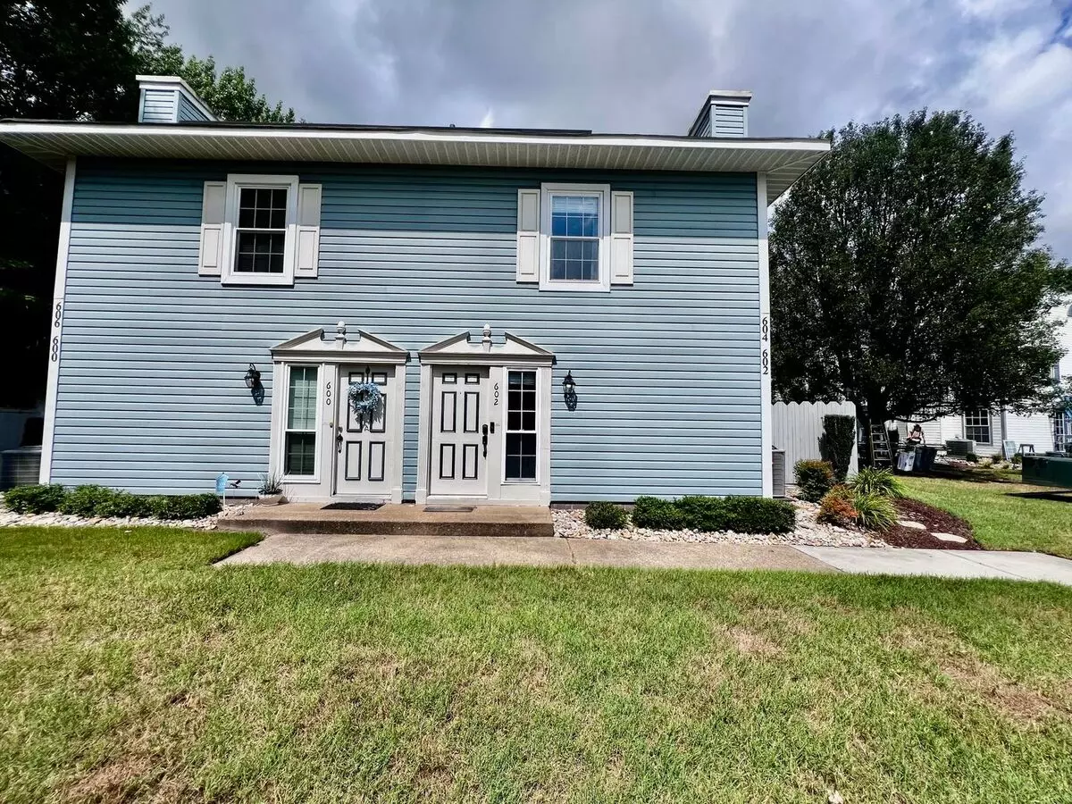 Gorgeous End Unit Condo House for rent in Chesapeake, VA
