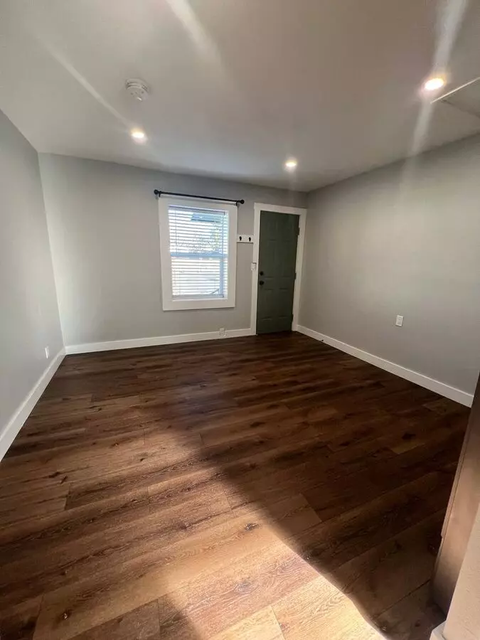 2 of 4 Recently Renovated Studio Apartment - Near Sky Lakes And Oregon Tech House for rent in Klamath Falls, OR