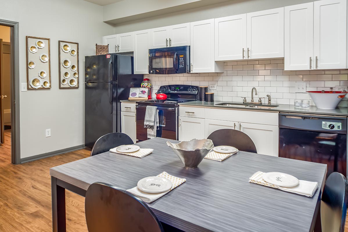 College Inn Apartments 2717 Western Blvd Raleigh, NC