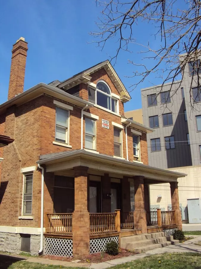 (50) 24-26 W. 10th Avenue Apartment for rent in Columbus, OH