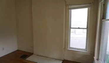 5 of 15 (50) 24-26 W. 10th Avenue Apartment for rent in Columbus, OH