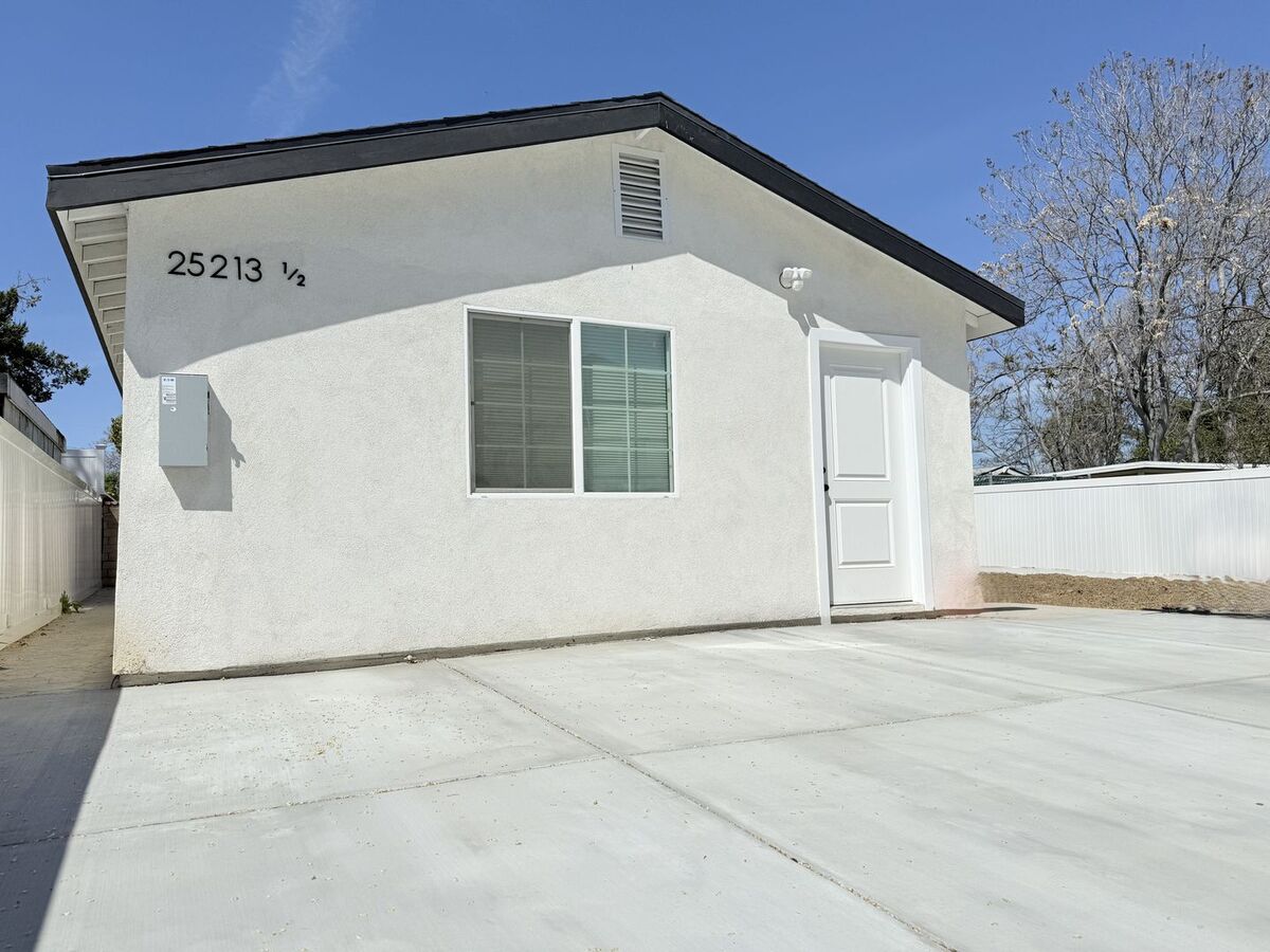 Adu For Rent Modern Studio Adu For Rent In Santa Clarita –... Apartments Santa ...