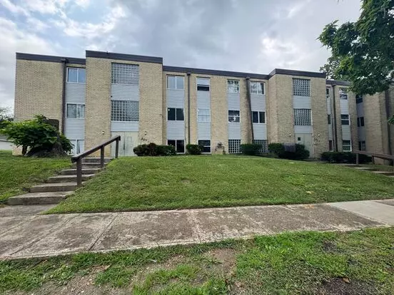 Cat - 2030 Catalpa Dr. Apartment for rent in Dayton, OH