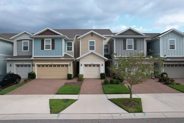 3 Bedroom - 2.5 Bath Townhouse In Waterset Apartment for rent in Apollo Beach, FL