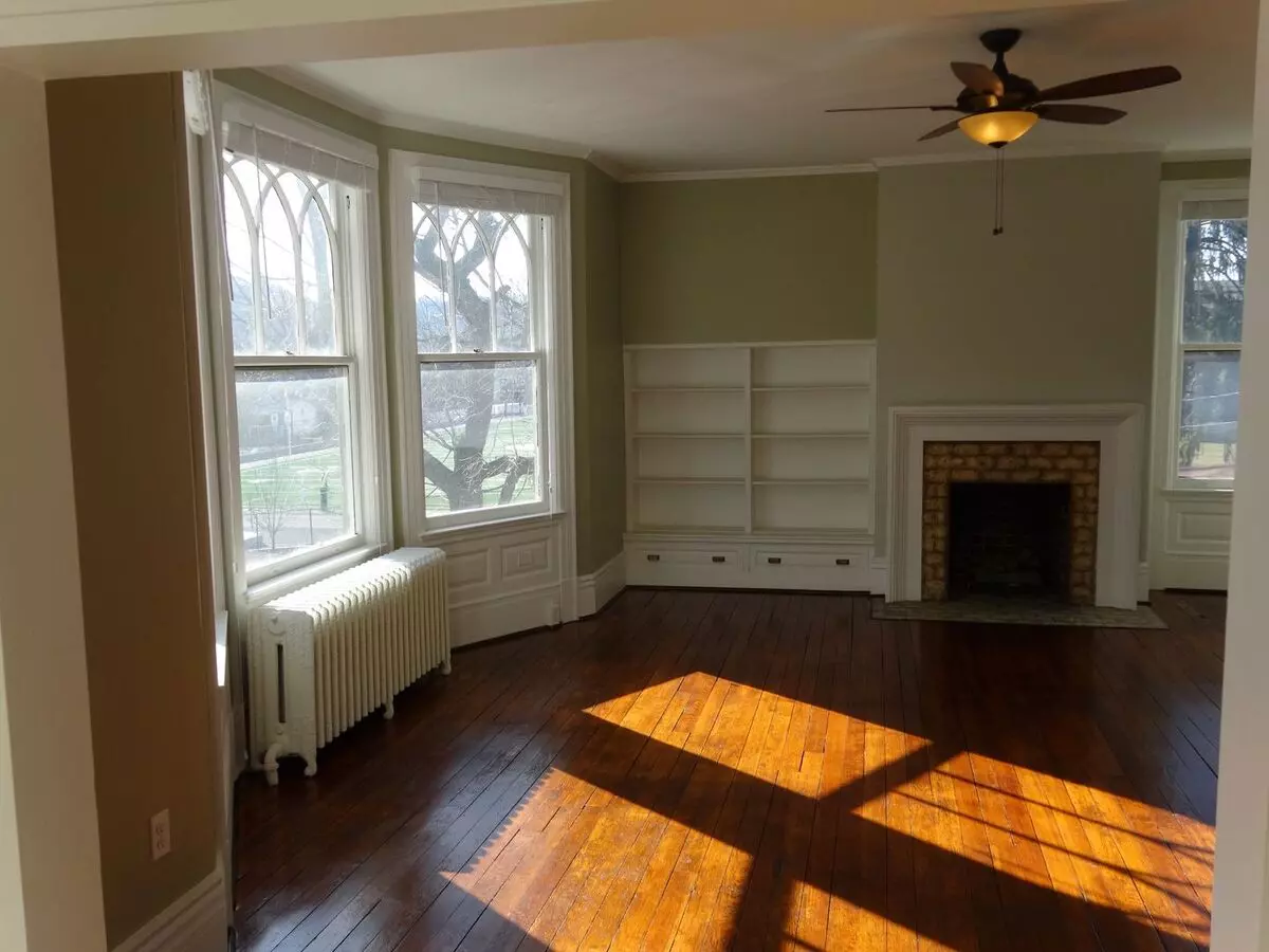 220 Graham St Apartment for rent in Sewickley, PA