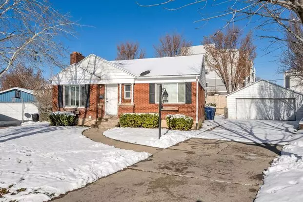 Stunning 4 Bed - 2 Bath Single Family Home With Large 2 Car Garage - Available Now! Apartment for rent in Millcreek, UT