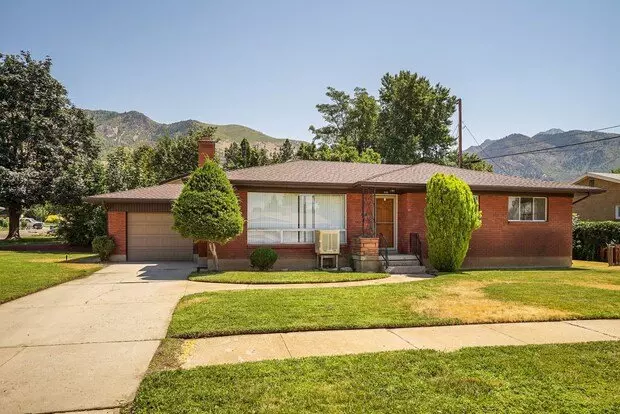 Spacious 3 Bedroom Home In Ogden! - Available On July Now! Apartment for rent in Ogden, UT