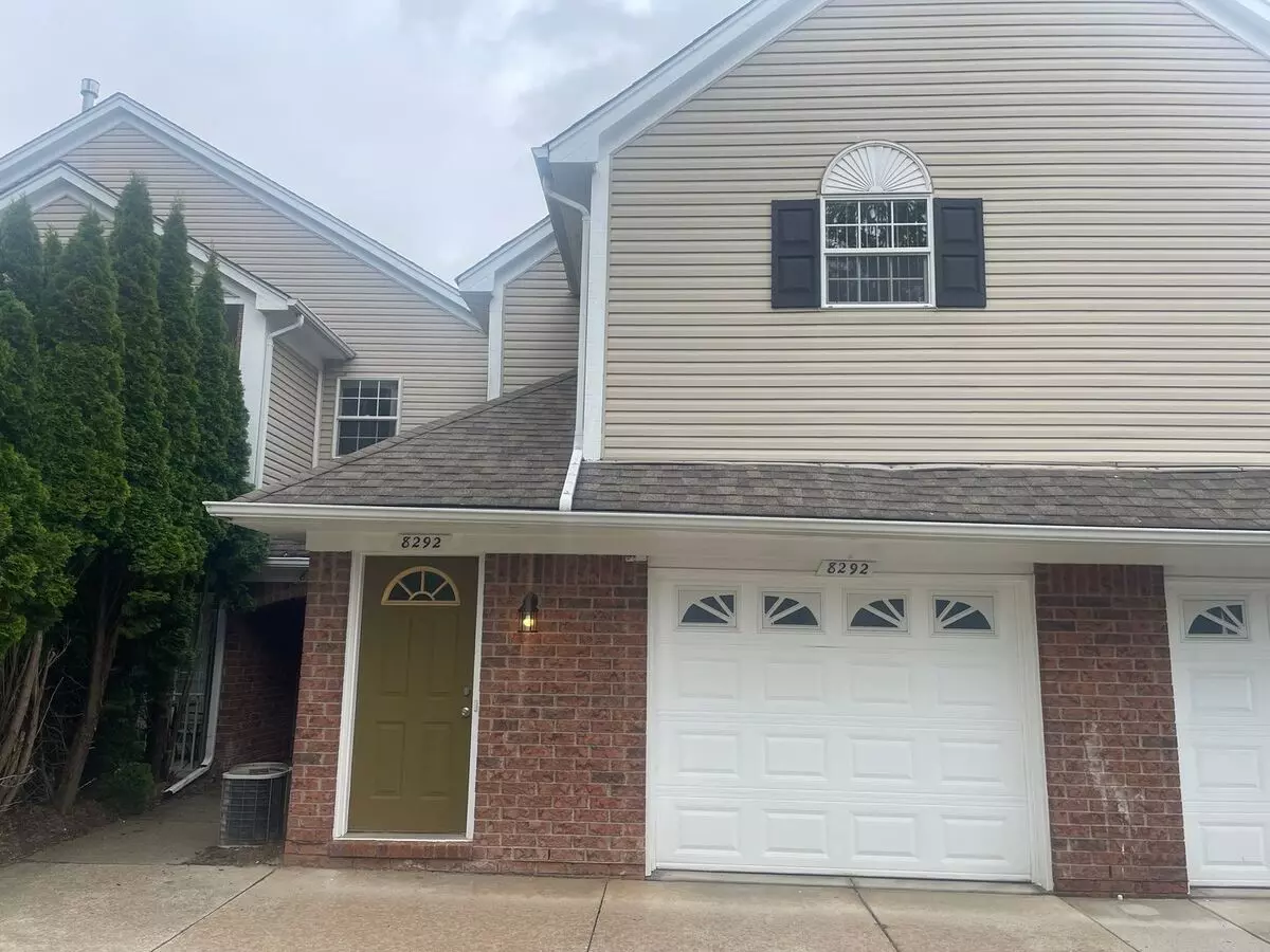 Shelby Twp 2-bedroom, 2-bath Condo-style With Pool And Balcony Apartment for rent in Shelby Township, MI
