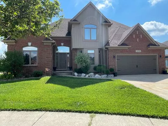 Clinton Twp Home-4-bedroom, 2.5 Baths, Laundry Room, 2-car Att Garage Apartment for rent in Clinton Township, MI
