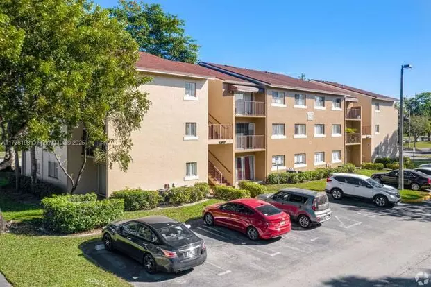 Spacious 1/1 Condo – Great Location! Apartment for rent in West Palm Beach, FL