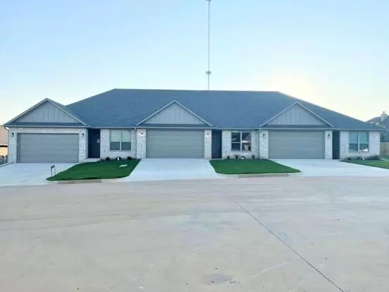 Coming Soon! Luxury 3 Bedroom 2 Bath Townhomes In Bullard Isd! Apartment for rent in Bullard, TX
