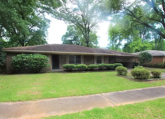 Coming Soon: Beautiful 3 Bedroom, 2 Bathroom Home In Tyler! Apartment for rent in Tyler, TX