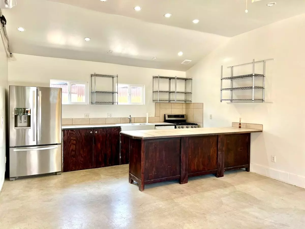 1541 E. Mabel Apartment for rent in Tucson, AZ