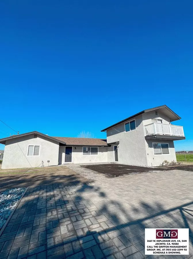 3 Bedroom, 2 Bathroom House W/ Bonus Rooms On 20 Acre Equestrian Ranch House for rent in San Jacinto, CA
