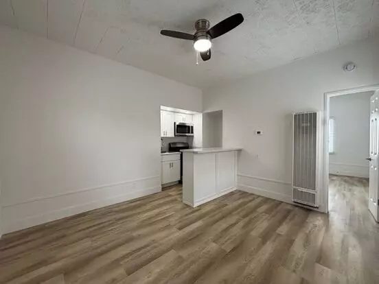 1600 W 5th St Apartment for rent in Oxnard, CA