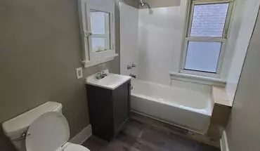 4 of 10 2709 W Wright St. (duplex) Apartment for rent in Milwaukee, WI