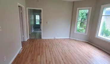 3 of 10 1108-1110 61st St. (duplex) Apartment for rent in Kenosha, WI