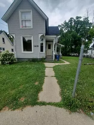1419 Geneva St. (duplex) Apartment for rent in Racine, WI